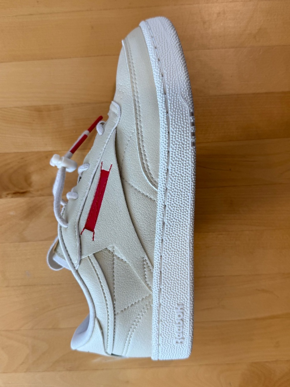 Reebok Milk Sneakers
